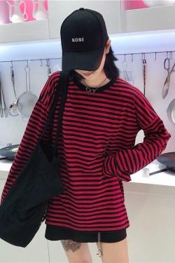 Korean Style Oversized Shirt - Y2K Summer, 90s Grunge, Retro, Pastel Goth
