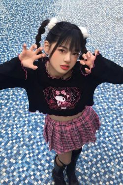 Kuromi Crop Top - Y2K Grunge, 90s Retro, Pastel Goth, Summer Y2K Outfits, Y2