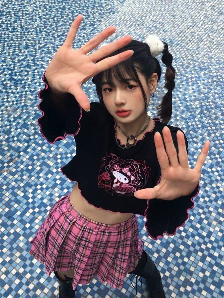 Kuromi Crop Top - Y2K Grunge, 90s Retro, Pastel Goth, Summer Y2K Outfits, Y2