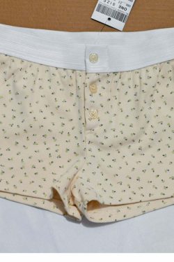 Leann Three-Button Short - Y2K Summer Grunge Outfit, 90s Fashion, Retro Style, Y2K Club Look