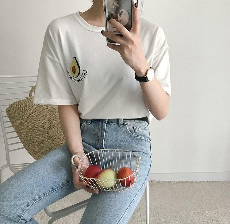 Let's Avocuddle Y2K Summer T-Shirt - 90s Grunge, Retro, Pastel Goth, Y2K Fashion for