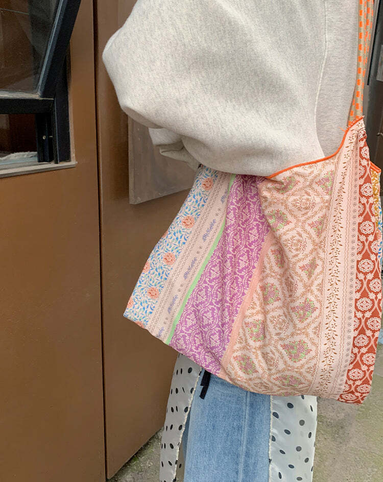 Lochlyn Printed Tote Bag - Y2K Summer & 90s Grunge Fashion, Retro Style, Pastel Goth Accessory