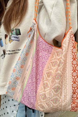 Lochlyn Printed Tote Bag - Y2K Summer & 90s Grunge Fashion, Retro Style, Pastel Goth Accessory