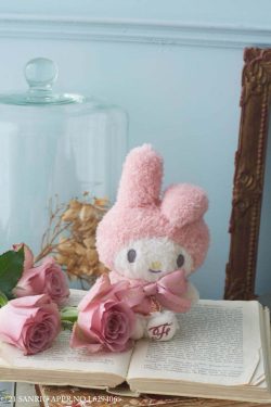 Maison de FLEUR x SANRIO Y2K Grunge & 90s Retro Dolls - Perfect for Y2K Summer & Party Outfits