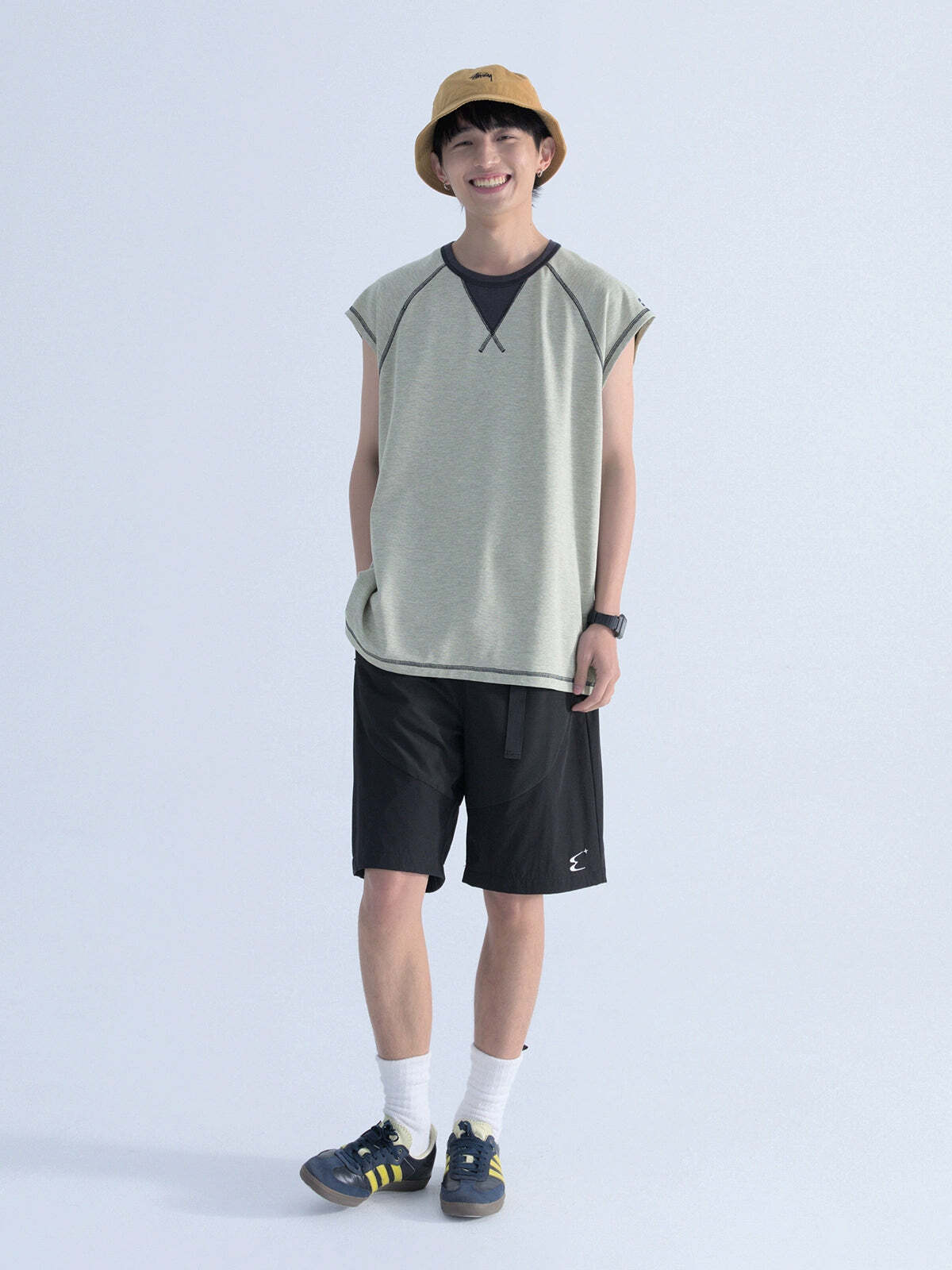 Mentmate Contrast Stitched Sleeveless Tee - Y2K Summer, 90s Grunge, Retro Style, Baby Tees Y2K