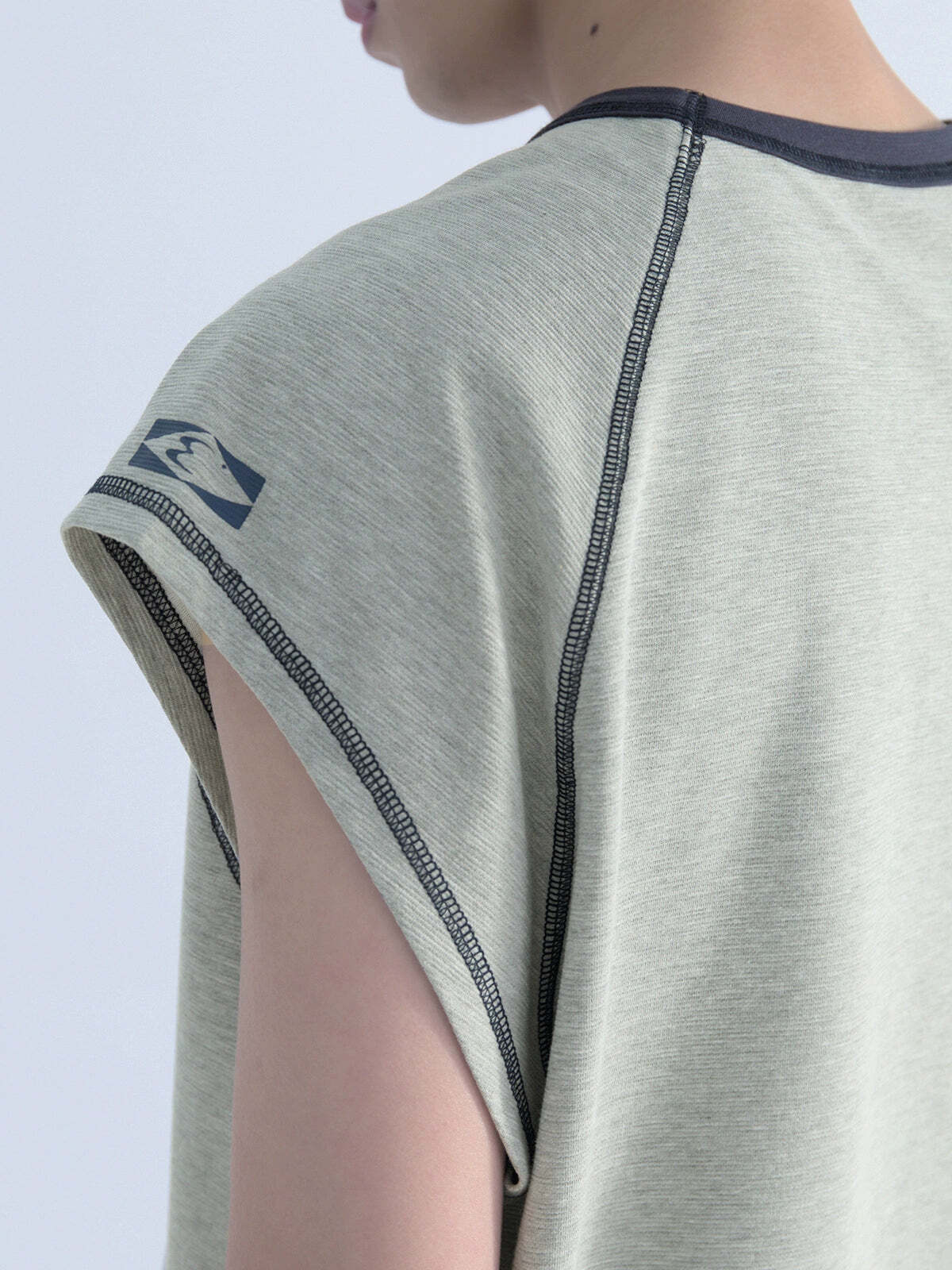 Mentmate Contrast Stitched Sleeveless Tee - Y2K Summer, 90s Grunge, Retro Style, Baby Tees Y2K