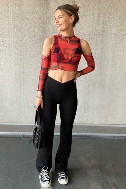 Red Off Shoulder Crop Top - Y2K Summer, 90s Grunge, Retro Party, Y2K Club, Baby Tees Y2
