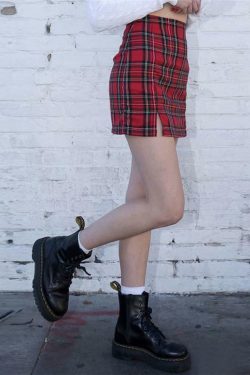 Red Plaid Mini Skirt - Y2K Grunge, 90s Fashion, Retro Summer Outfit, Gothic Y2K Style
