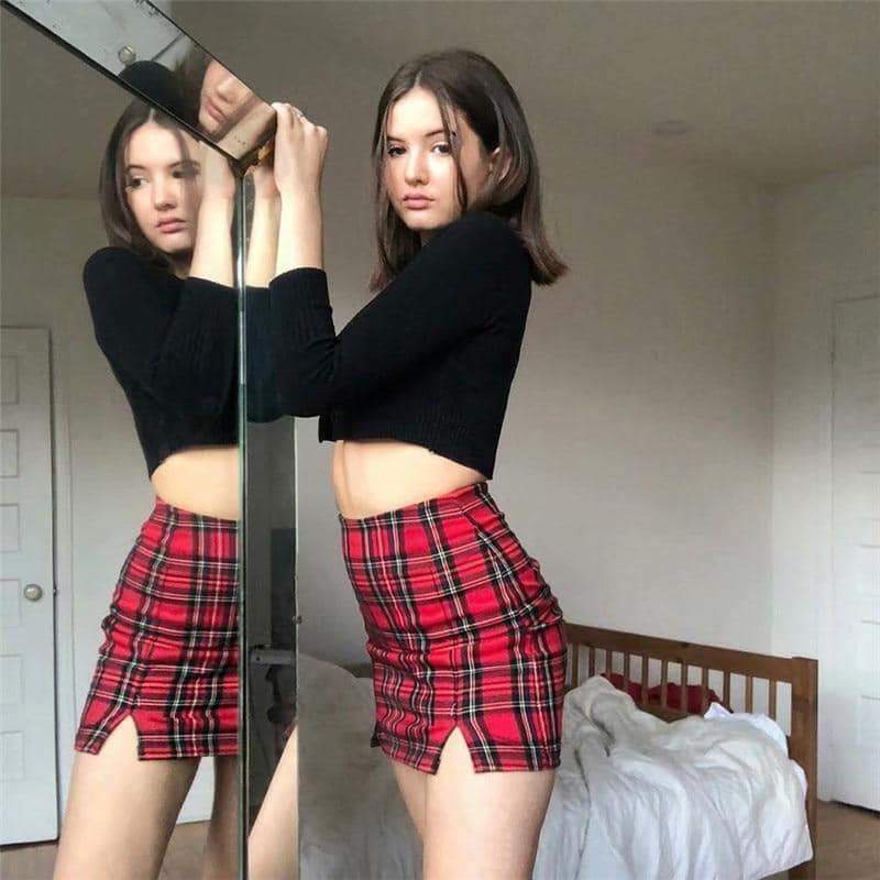 Red Plaid Mini Skirt - Y2K Grunge, 90s Fashion, Retro Summer Outfit, Gothic Y2K Style