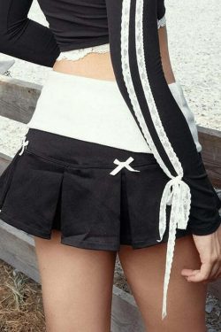 Regan Low Waist Pleated Mini Skirt - Y2K Summer, 90s Grunge, Retro, Pastel Goth, Y2K