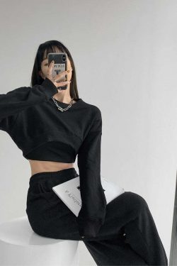 Return To My Confident Self Y2K Grunge Long-Sleeved Cropped Sweatshirt - 90s Retro Style