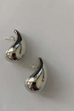 Sarina Waterdrop Silver Earrings - Y2K & 90s Fashion, Grunge, Retro, Pastel Goth, Party Outfits