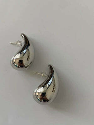Sarina Waterdrop Silver Earrings - Y2K & 90s Fashion, Grunge, Retro, Pastel Goth, Party Outfits