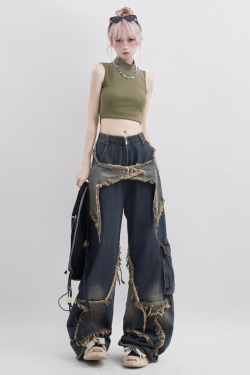 Star Jeans Y2K: Retro 90s Grunge Summer Outfit - Perfect for Y2K Parties, Clubbing, and Beach Days