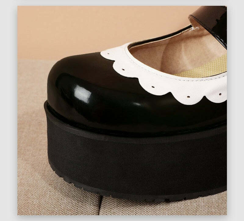 Sweet Goth Mary Jane Shoes - Black with White Trim | Y2K Grunge & 90s Retro Fashion