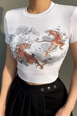 Tiger Queen Y2K Crop Top - 90s Grunge, Retro Summer Outfit, Y2K Party & Club Fashion
