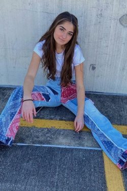Vintage Mom Jeans - Y2K Summer & 90s Grunge Fashion, Retro Y2K Outfits, Y2K Club & Party Looks