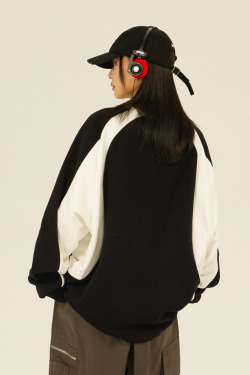 Vintage Y2K Crewneck Sweatshirt - 90s Grunge, Retro Style, Pastel Goth, Summer & Party Outfits