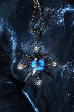 VSCH Lucky Star Necklace - Y2K Summer, 90s Grunge, Retro Goth, Popstar, and Party Outfits