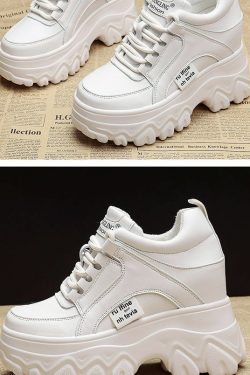 Y2Egirl Beige Platform Sneakers - Y2K Summer, 90s Grunge, Retro Hip Hop, Y2K Party Outfits