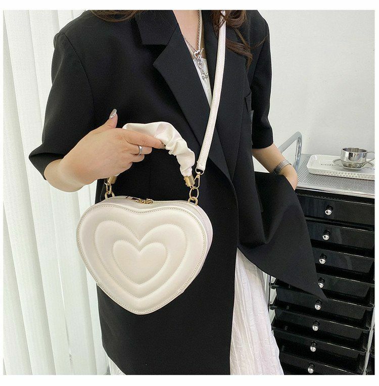 Y2K Aesthetic Retro Vintage Heart Shoulder Bag - 90s Grunge, Y2K Summer, Pastel Goth