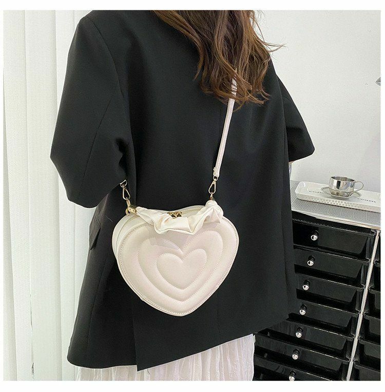Y2K Aesthetic Retro Vintage Heart Shoulder Bag - 90s Grunge, Y2K Summer, Pastel Goth