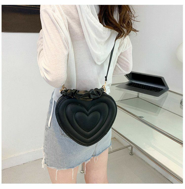 Y2K Aesthetic Retro Vintage Heart Shoulder Bag - 90s Grunge, Y2K Summer, Pastel Goth