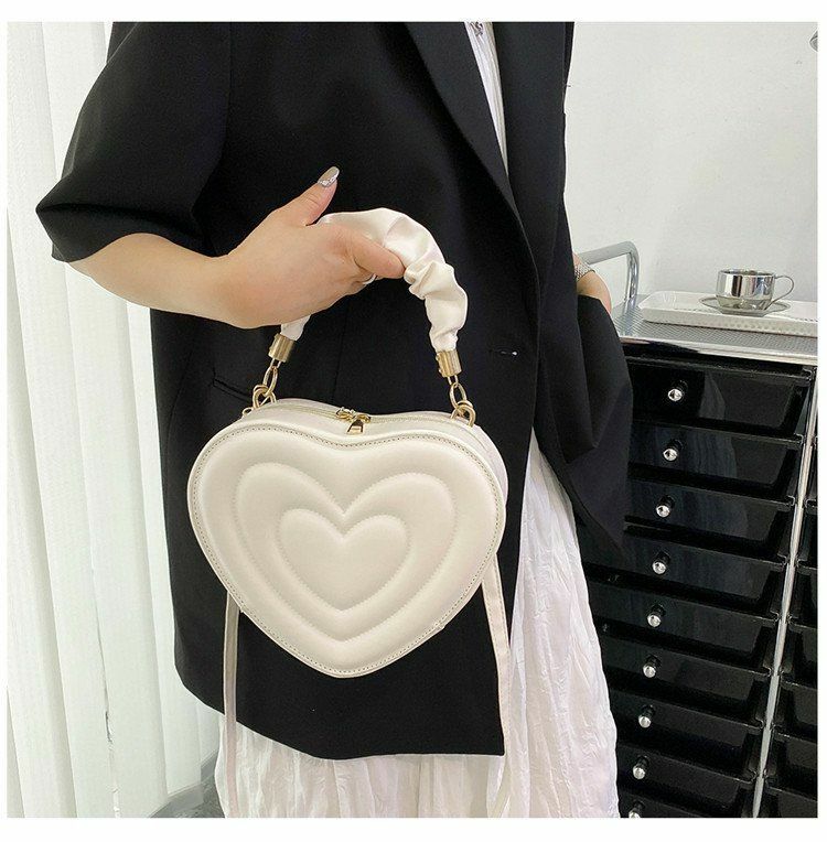Y2K Aesthetic Retro Vintage Heart Shoulder Bag - 90s Grunge, Y2K Summer, Pastel Goth