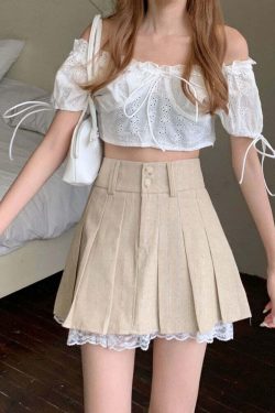 Y2K Beige Pleated Skirt with Lace Trim - Retro 90s Grunge, Summer, and Party Outfits