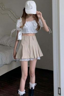 Y2K Beige Pleated Skirt with Lace Trim - Retro 90s Grunge, Summer, and Party Outfits