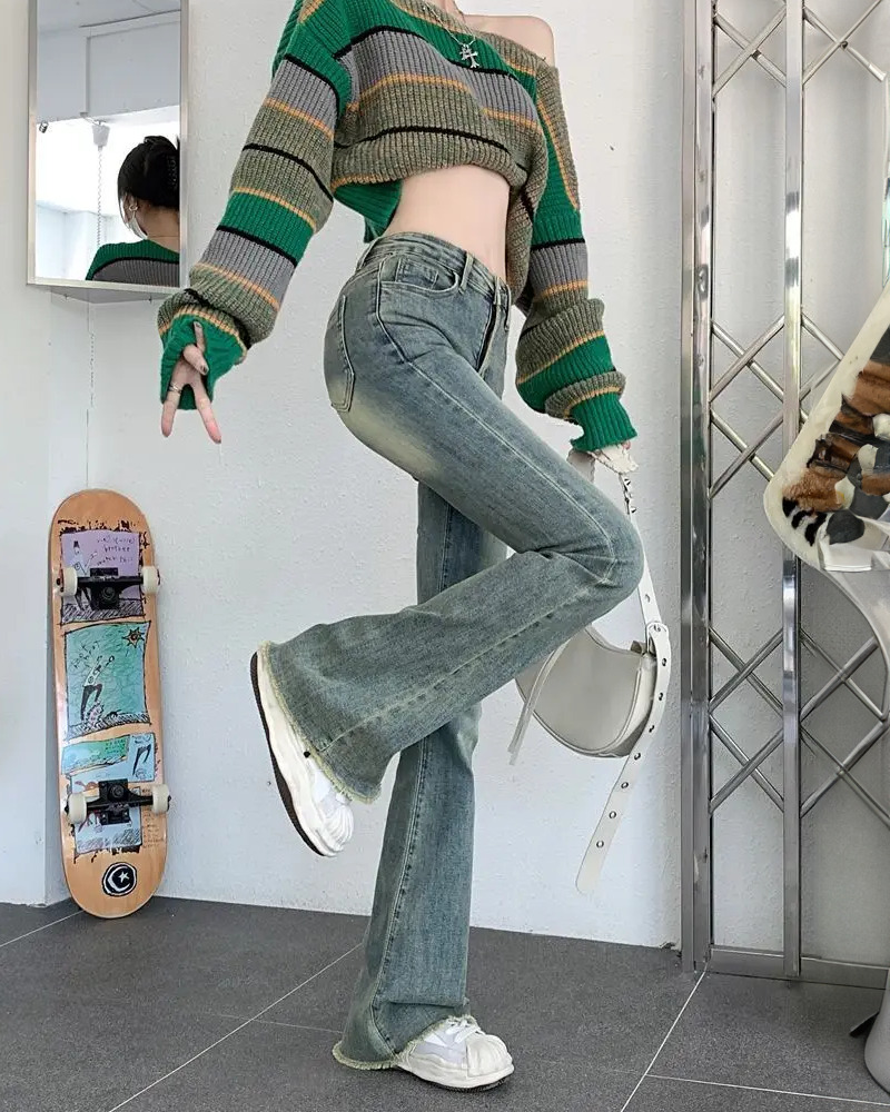 Y2K Blue Flare Jeans - Retro 90s Grunge, Summer Y2K Outfits, Popstar & Party Fashion