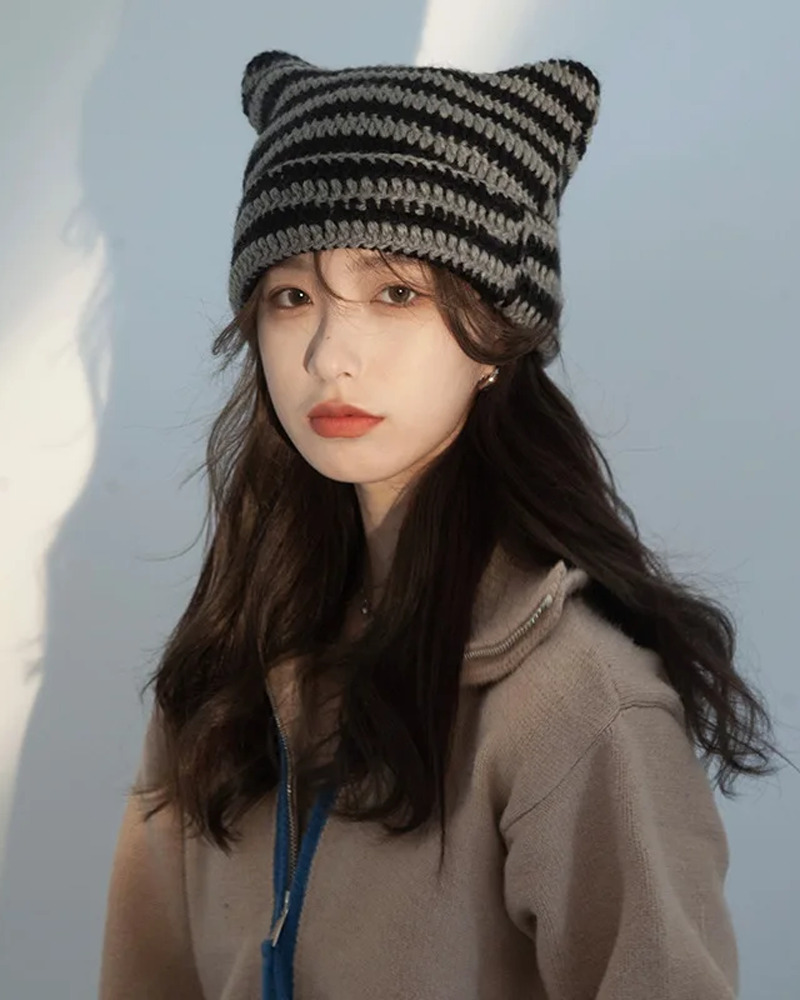 Y2K Cat Ear Beanie - Retro 90s Grunge, Pastel Goth, and Summer Y2K Fashion Accessory