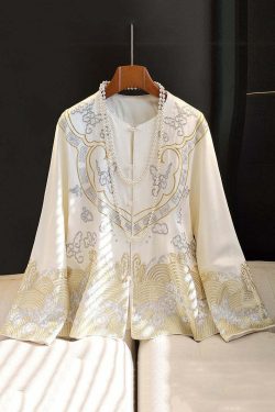 Y2K Chinese Style White Embroidered Silk Coat - Long Sleeve Retro 90s Grunge Fashion