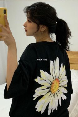 Y2K Daisy Print Shirt - Retro 90s Grunge Summer Outfit, Y2K Fashion, Baby Tees, and Clubwear