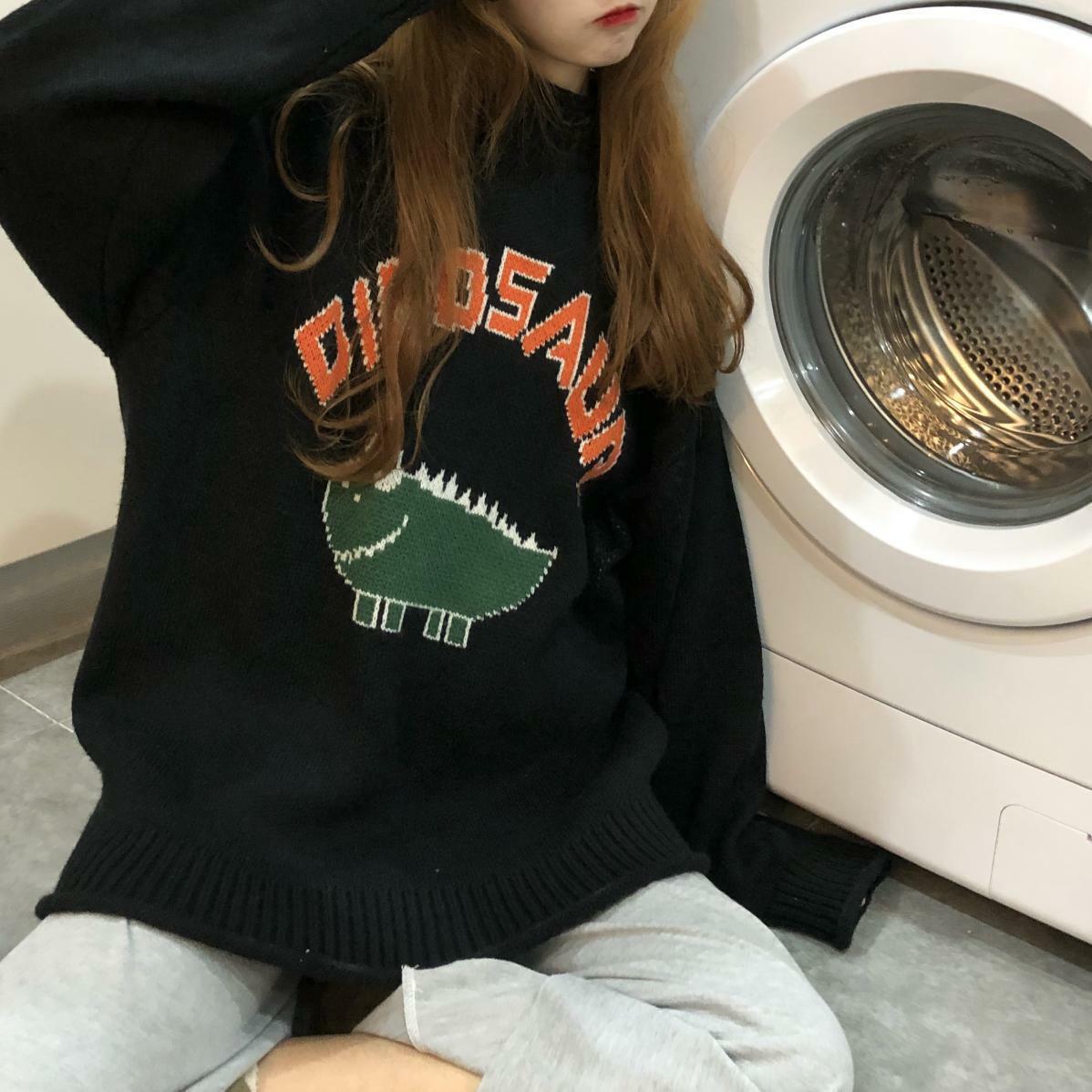 Y2K Dinosaur Sweater - Retro 90s Grunge, Pastel Goth, and Summer Y2K Fashion for Women