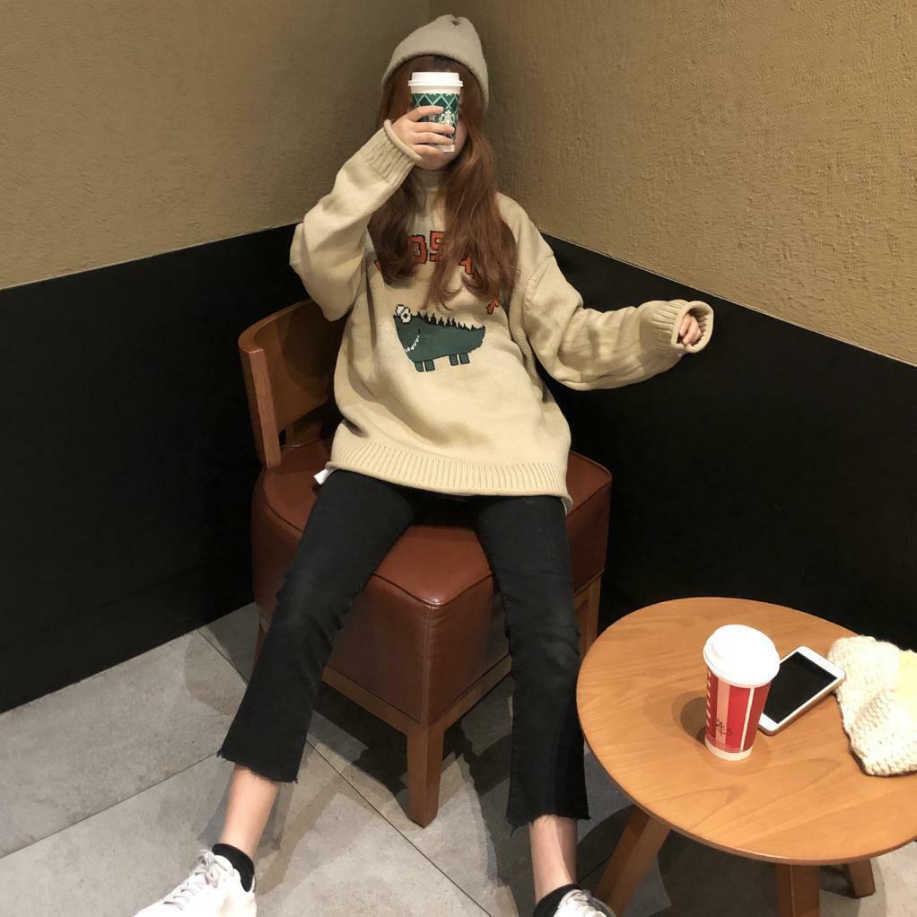 Y2K Dinosaur Sweater - Retro 90s Grunge, Pastel Goth, and Summer Y2K Fashion for Women