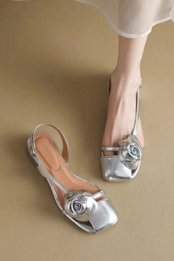 Y2K Floral Chunky Sandals - Silver Faux Leather Buckle Strap, Retro 90s Grunge Y2K Fashion