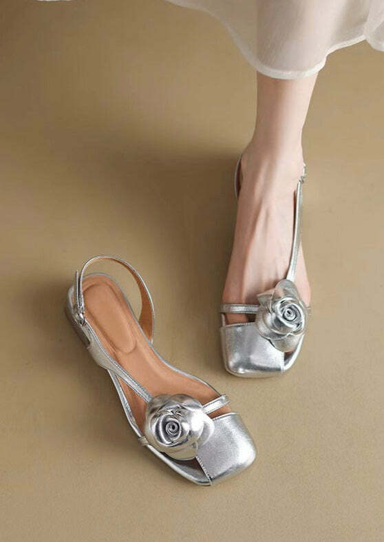 Y2K Floral Chunky Sandals - Silver Faux Leather Buckle Strap, Retro 90s Grunge Y2K Fashion