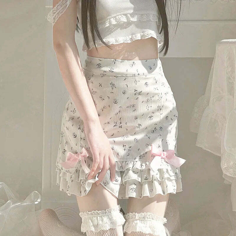 Y2K Floral Ruffle Mini Skirt - 90s Grunge, Retro Summer Outfit, Pastel Goth, Y2K Party Look