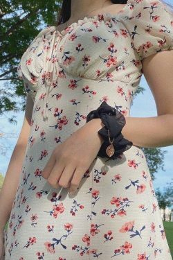 Y2K Floral White Mini Dress - 90s Grunge Summer Outfit, Retro Party & Club Fashion