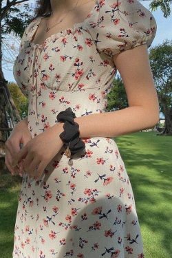 Y2K Floral White Mini Dress - 90s Grunge Summer Outfit, Retro Party & Club Fashion