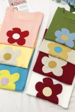 Y2K Flower Power T-Shirt ?? | 90s Grunge, Retro Summer, Pastel Goth, Y2K Club & Party Out