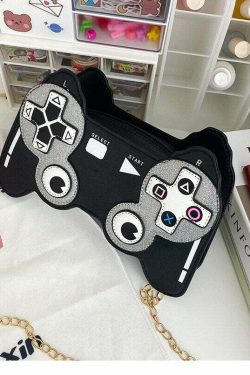 Y2K Gamer Girl Game Controller Purse - Retro 90s Grunge Fashion, Y2K Party & Club Outfit Accessory