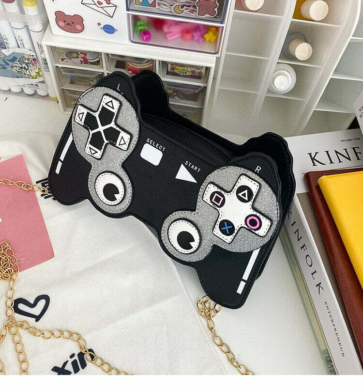 Y2K Gamer Girl Game Controller Purse - Retro 90s Grunge Fashion, Y2K Party & Club Outfit Accessory