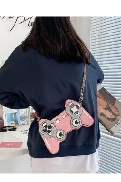 Y2K Gamer Girl Game Controller Purse - Retro 90s Grunge Fashion, Y2K Party & Club Outfit Accessory