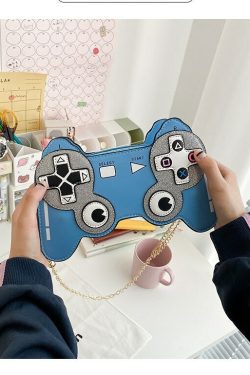 Y2K Gamer Girl Game Controller Purse - Retro 90s Grunge Fashion, Y2K Party & Club Outfit Accessory
