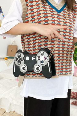 Y2K Gamer Girl Game Controller Purse - Retro 90s Grunge Fashion, Y2K Party & Club Outfit Accessory