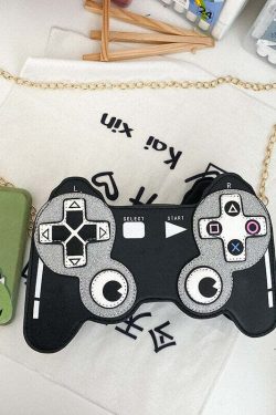 Y2K Gamer Girl Game Controller Purse - Retro 90s Grunge Fashion, Y2K Party & Club Outfit Accessory