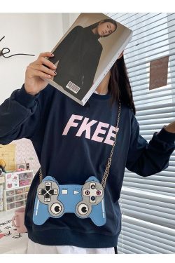 Y2K Gamer Girl Game Controller Purse - Retro 90s Grunge Fashion, Y2K Party & Club Outfit Accessory