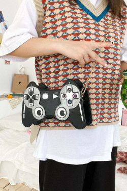 Y2K Gamer Girl Game Controller Purse - Retro 90s Grunge Fashion, Y2K Party & Club Outfit Accessory